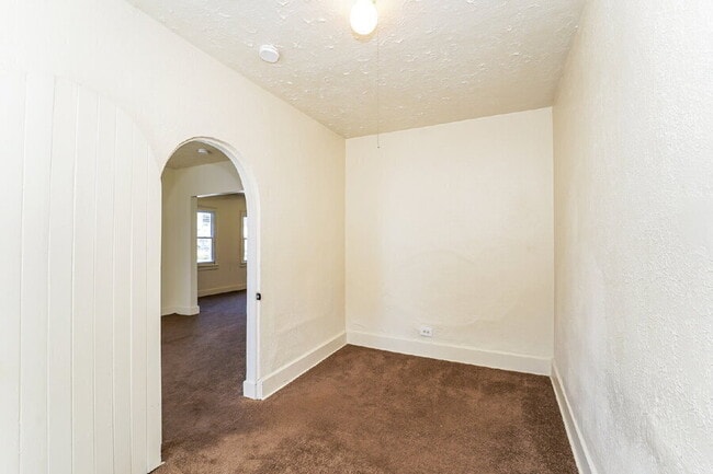 Building Photo - 3460 Erin Ave