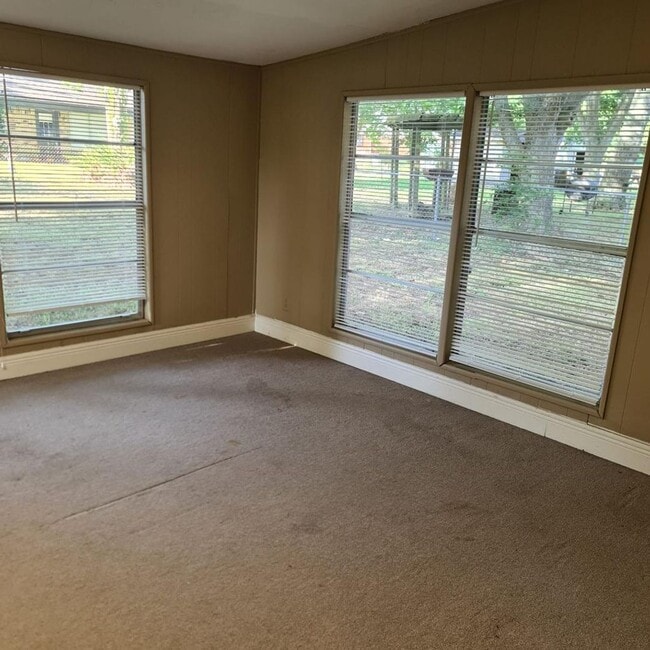 Building Photo - Beautiful 3 bedroom home in Angleton TX