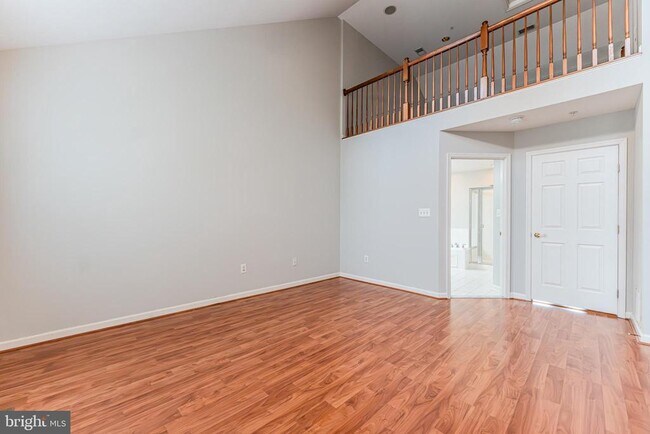 Building Photo - 1552 Oakley Ln