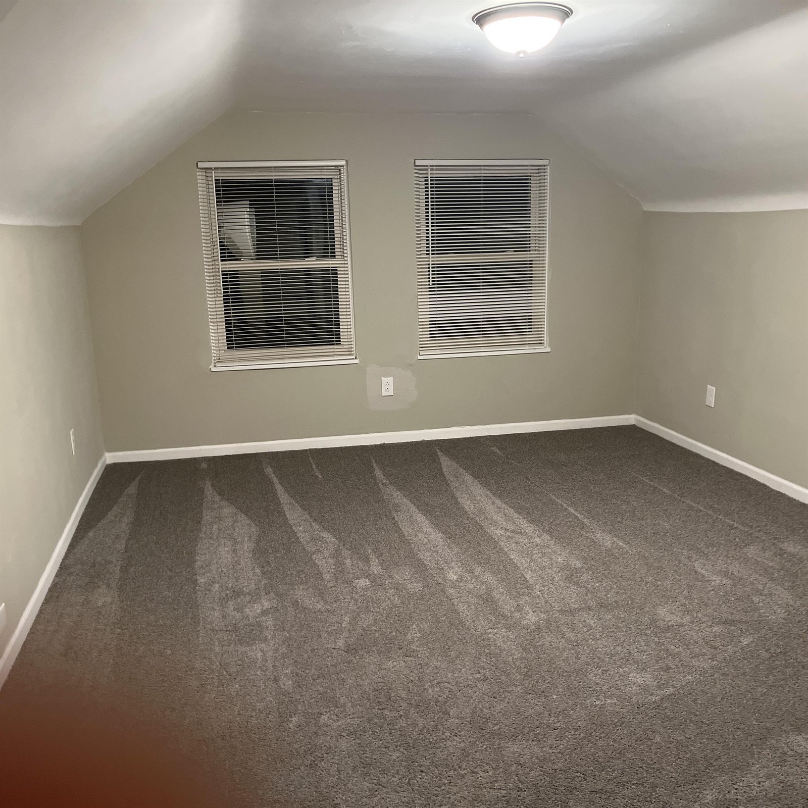 Building Photo - 16315 Judson Dr