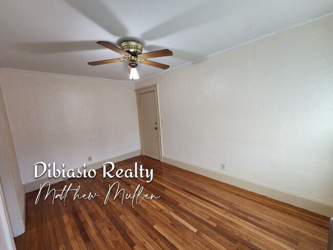 Building Photo - 200 Presidents Ln