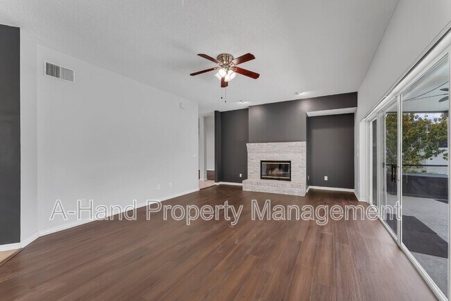 Building Photo - 1109 Needlewood Loop