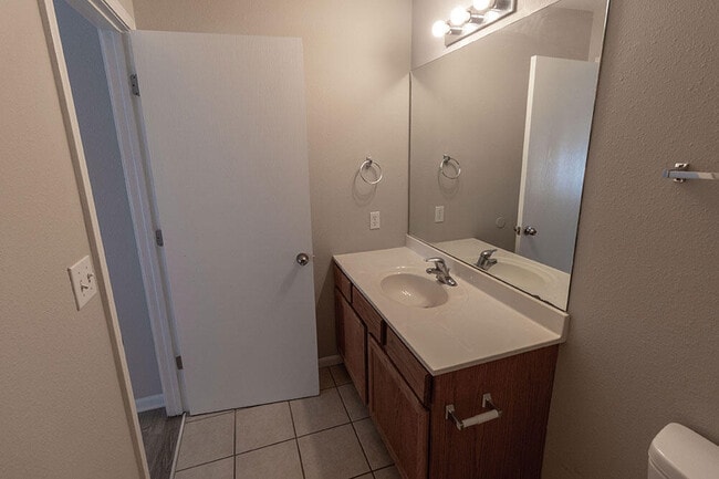 Building Photo - 1417 Bodie Dr