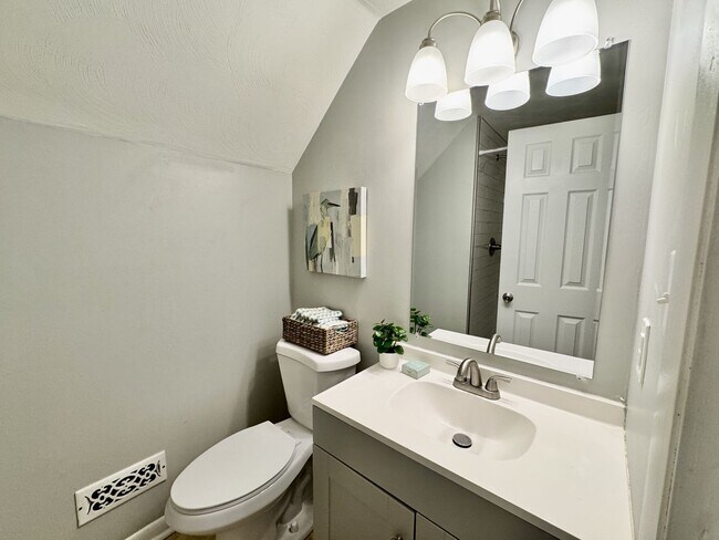 Building Photo - Completely Updated & Ready NOW!! 1-Car Attached Garage! Pet Friendly!