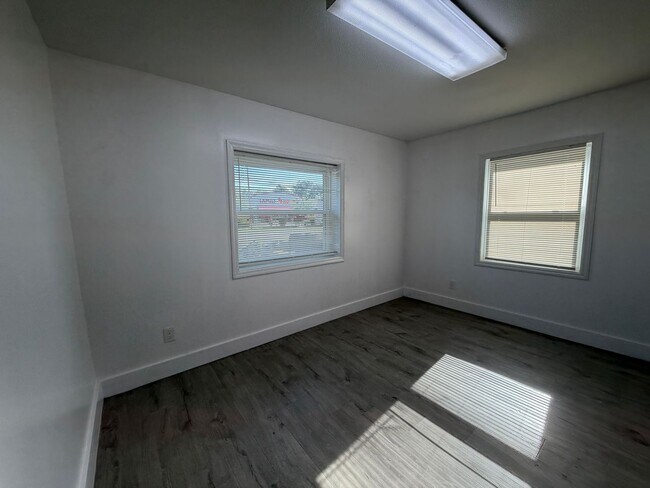 Building Photo - 4022 Emerson St
