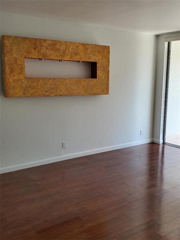 Building Photo - 3000 S Course Dr