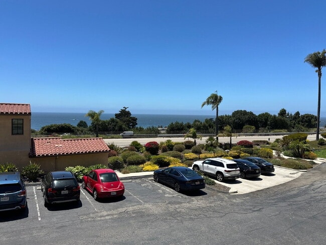 Building Photo - Pismo Beach Ocean View Condo