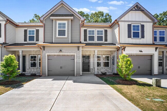 Building Photo - 3133 Venetian Dr