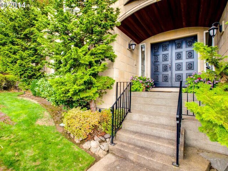 Building Photo - 3447 SW Doschview Ct