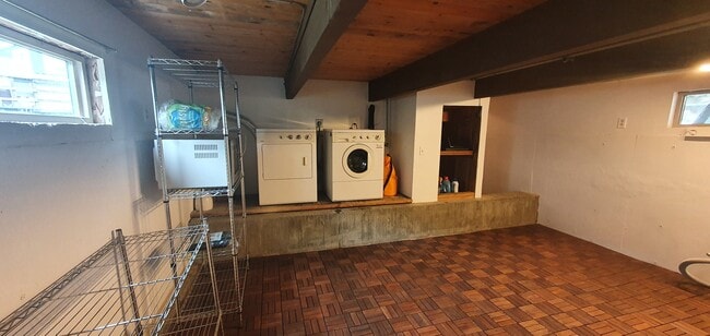 Building Photo - 12 A Dock