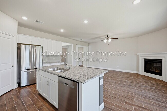 Building Photo - 425 Hoot Owl Hl