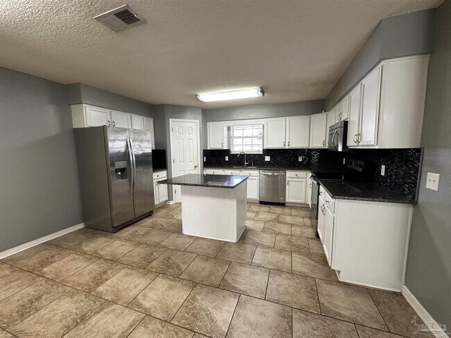 Building Photo - 1519 Oakleigh Ct