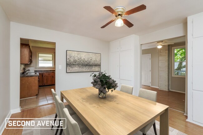 Building Photo - 2208 Plantation Dr