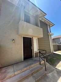 Building Photo - Spacious Renovated 3 bedroom/2 bath townhome in Paradise Hills! Move in Ready! $3,095 MOVE IN SPE...
