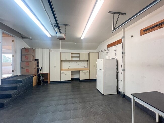 Building Photo - 3bd/1ba Seattle House