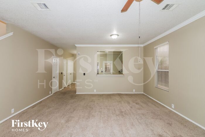 Building Photo - 18922 Sandelford Dr