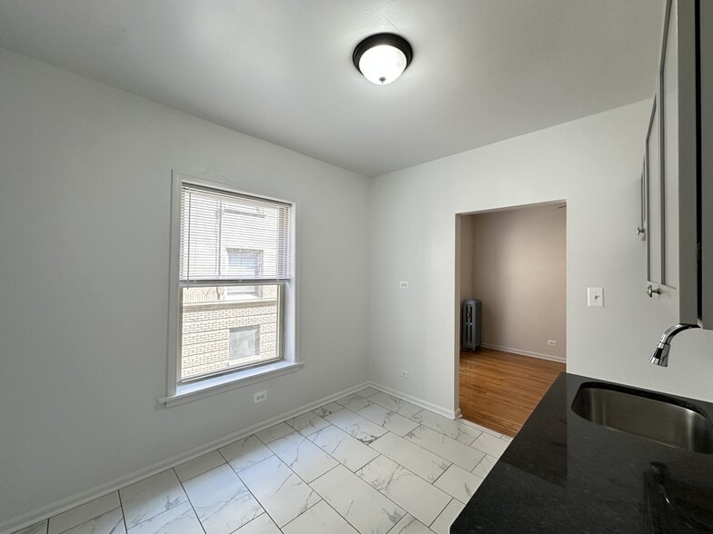 Building Photo - 6309 N Magnolia Ave