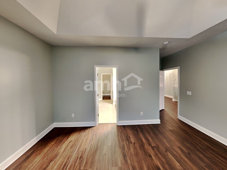 Building Photo - 7133 Smokey Hill Rd