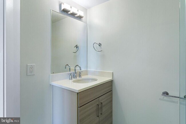 Building Photo - 1219 K St NE