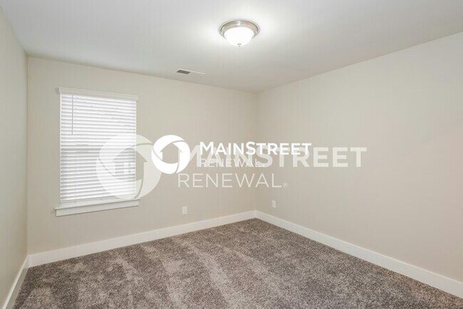 Building Photo - 5 Bedroom Pet-Friendly Home in ANTIOCH, TN...