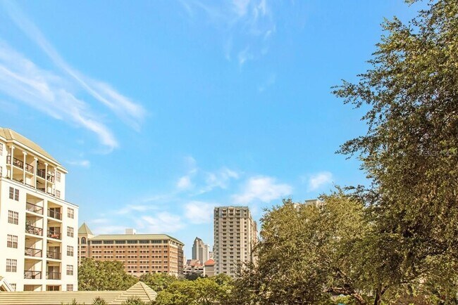 Building Photo - 1002 S Harbour Island Blvd