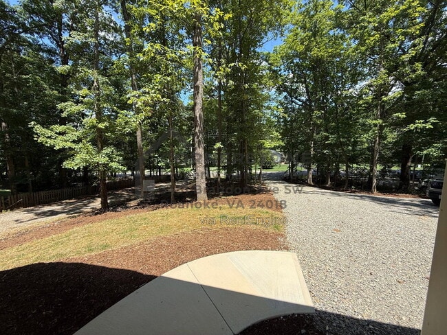 Building Photo - 4514 Buck Mountain Rd