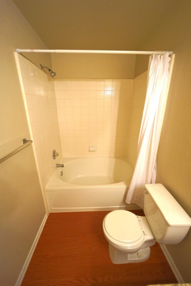 Building Photo - 2 Story Home Available in Cibolo! Realtor commission: $500