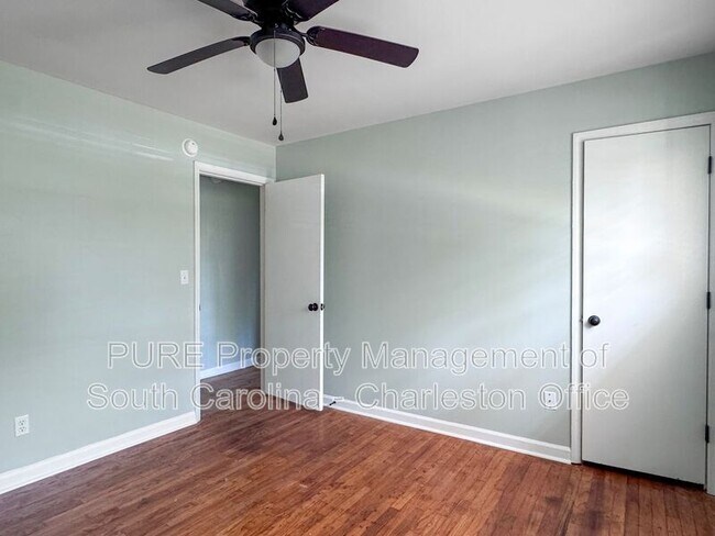 Building Photo - 2640 Orchid Ave