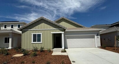 Building Photo - BRAND NEW (Solar) 4/2 w/Massive Backyard Roseville!  *Please read entire ad for viewings!!
