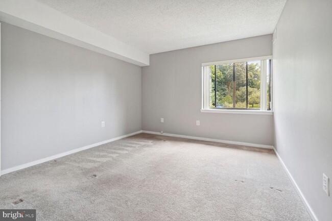 Building Photo - 2921 N Leisure World Blvd