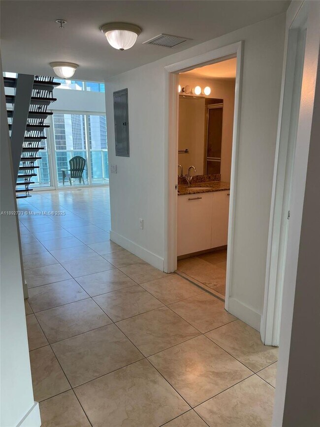 Building Photo - 41 SE 5th St