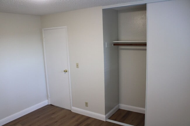 Building Photo - 5234 Sacramento Ave