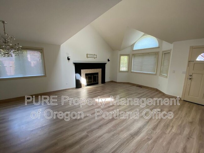 Building Photo - 15779 SW 87th Ave