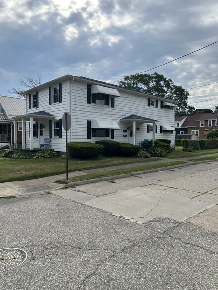 Building Photo - 2903 Hudson Rd