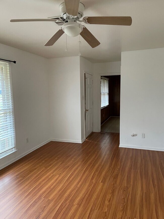 Building Photo - 3 Bed, 2 Bath Home in Prattville!