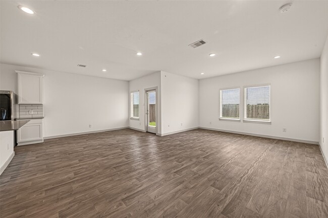 Building Photo - 6903 Green Embers Ln