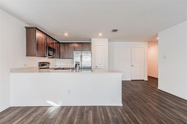 Building Photo - 5412 Finbrooke Dr
