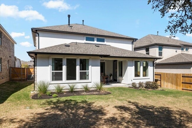 Building Photo - 212 Barton Oak Trl