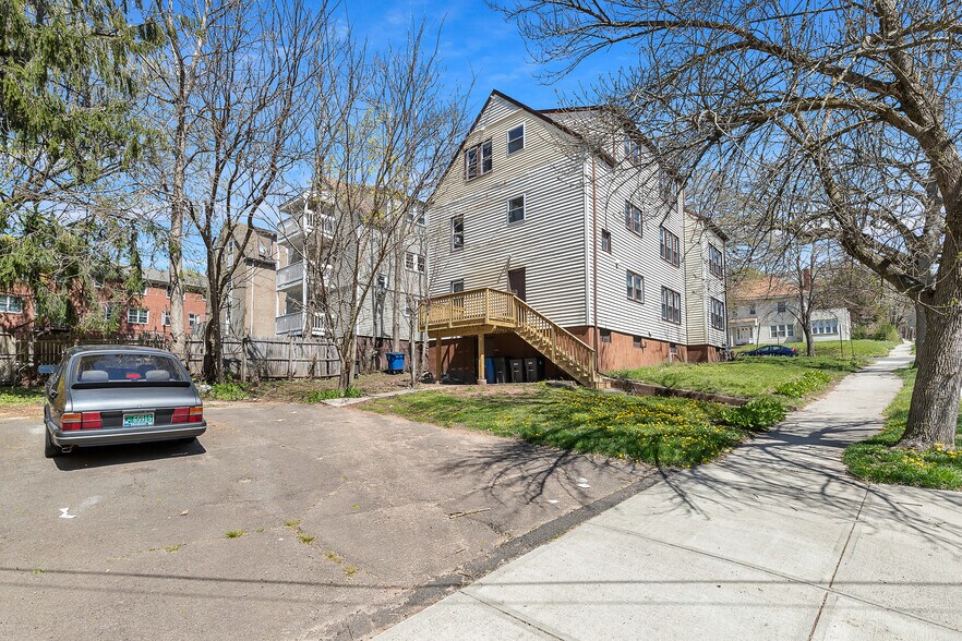 Building Photo - 4 Sheldon Terrace