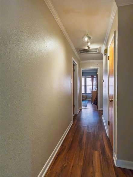 Building Photo - 1306 Ridgemont Dr
