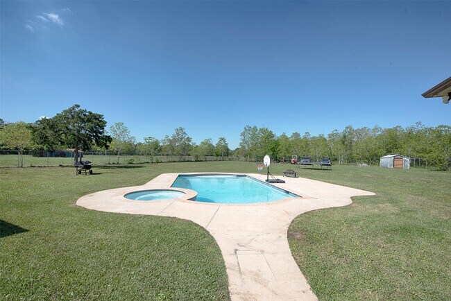 Building Photo - 5722 Delany Rd