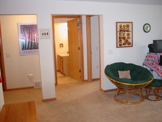 Building Photo - 5506 Quarry Hill Dr