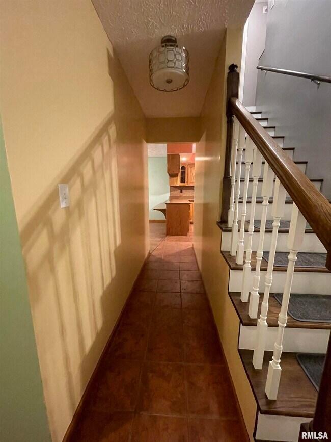 Building Photo - 12488 Cyril James Rd