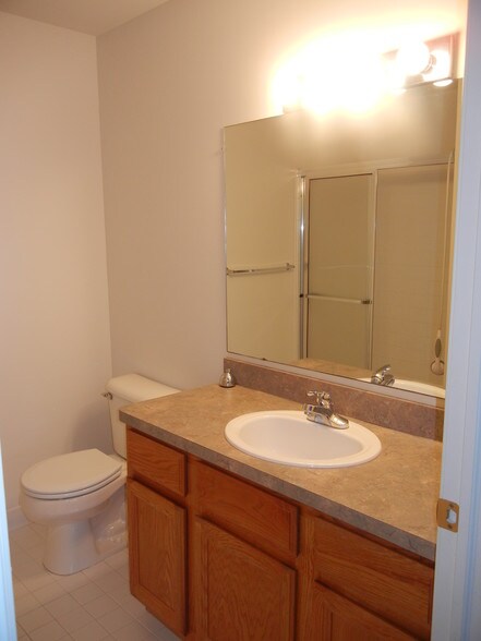 Building Photo - 16803 Dover Dr