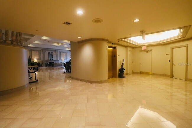 Building Photo - 1110 W Ivanhoe Blvd