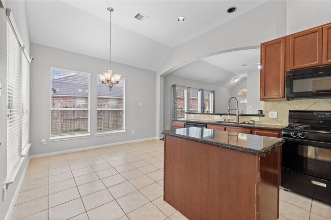 Building Photo - 9906 Taylor Springs Ln