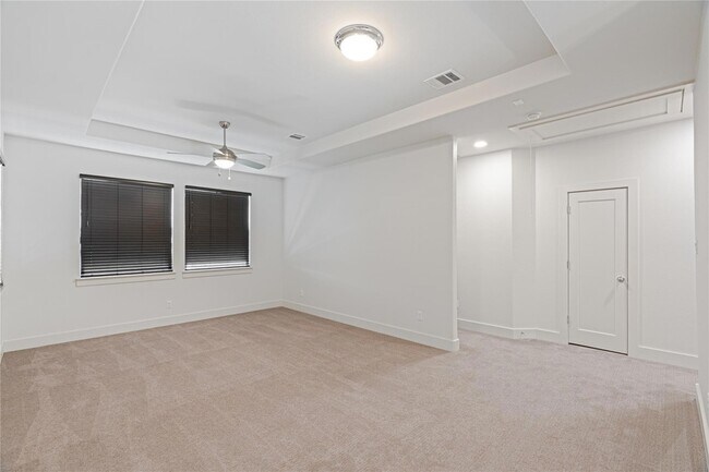Building Photo - 1241 Summerbrooke Cir