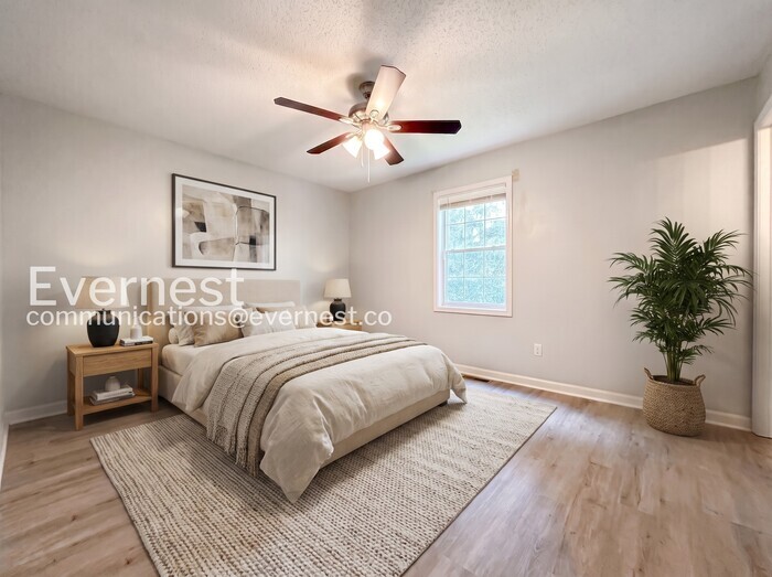 Building Photo - 229 Hampton Dr