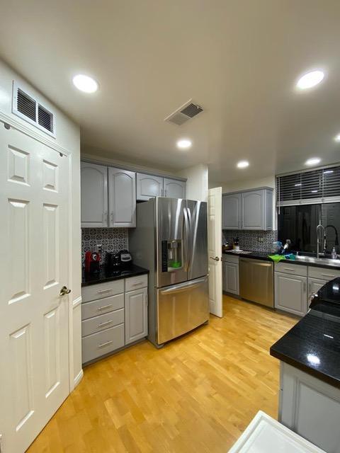 Building Photo - 5805 Friars Rd
