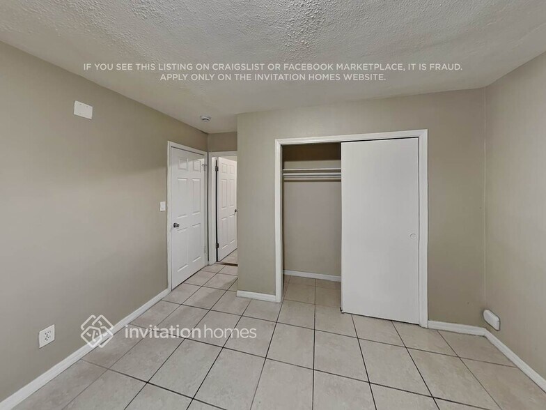 Building Photo - 7560 Pierce St